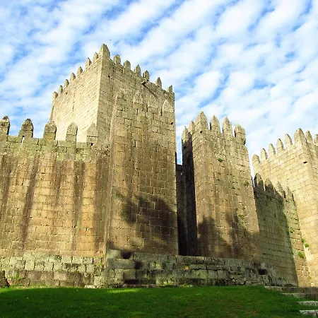 Charming House Apendurada Casa de Férias Alpendurada